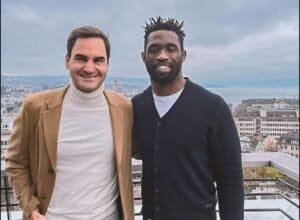 Roger Federer with Siya Kolisi