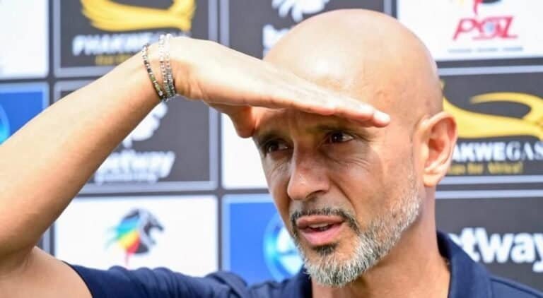 Mamelodi Sundowns coach Miguel Cardoso