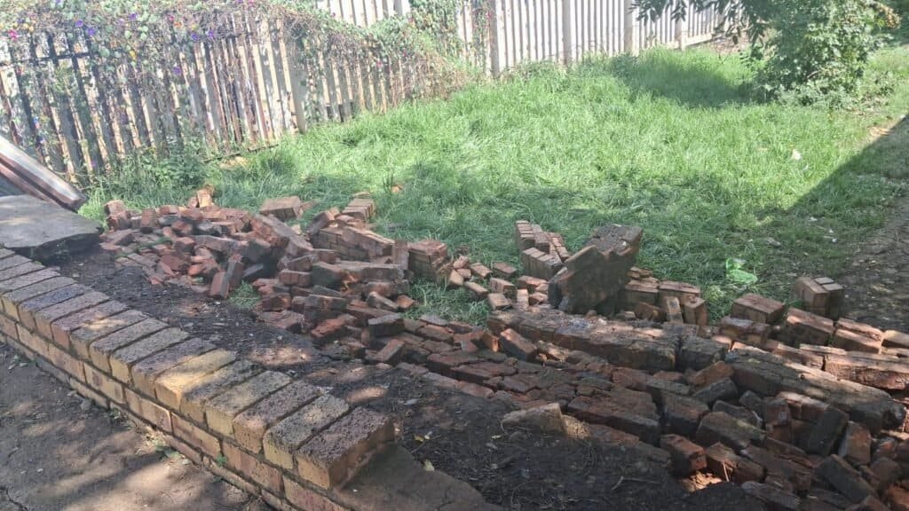 One Learner Dead, Five Injured After Wall Falls at Gauteng School Lerutle Primary School