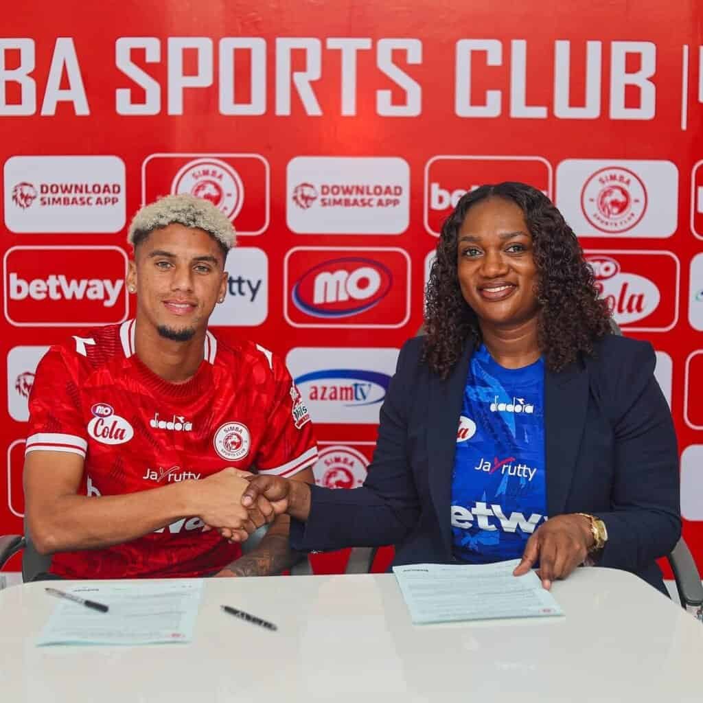 Simba SC Rushine De Reuck