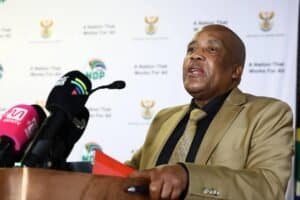 Dr Aaron Motsoaledi