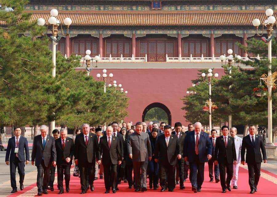 Xi Jinping with Kim Jong Un