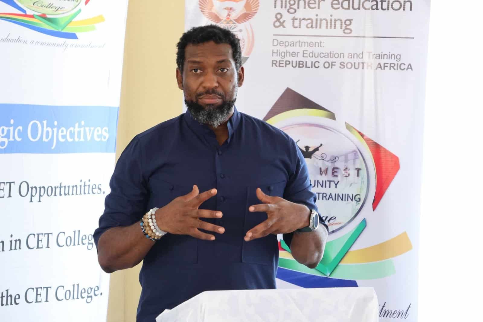 Minister Buti Manamela
