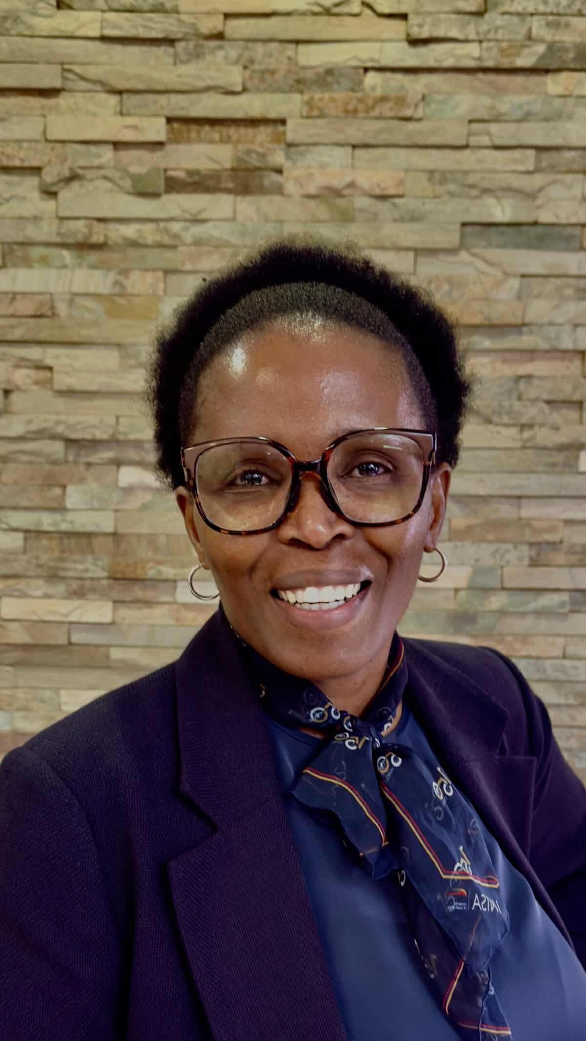 Dr Mmamajaga Magabane