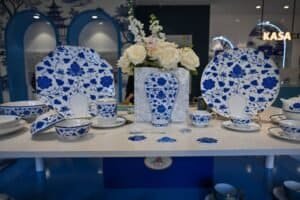 Chinese porcelain wares are seen at the official Jingdezhen porcelain flagship store in Istanbul, Türkiye, May 31, 2025. (Xinhua/Liu Lei)