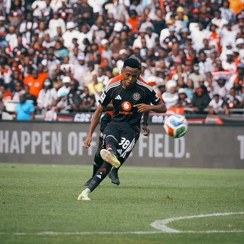 Orlando Pirates star Relebohile Mofokeng