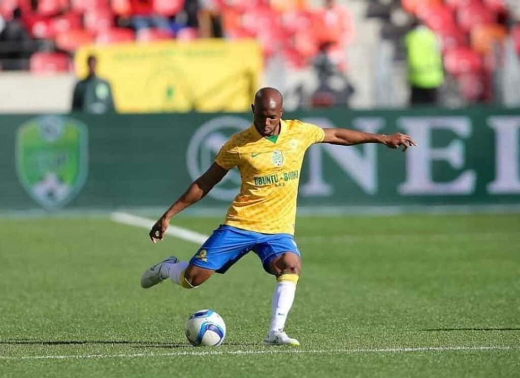 Ramahlwe Mphahlele at Mamelodi Sundowns