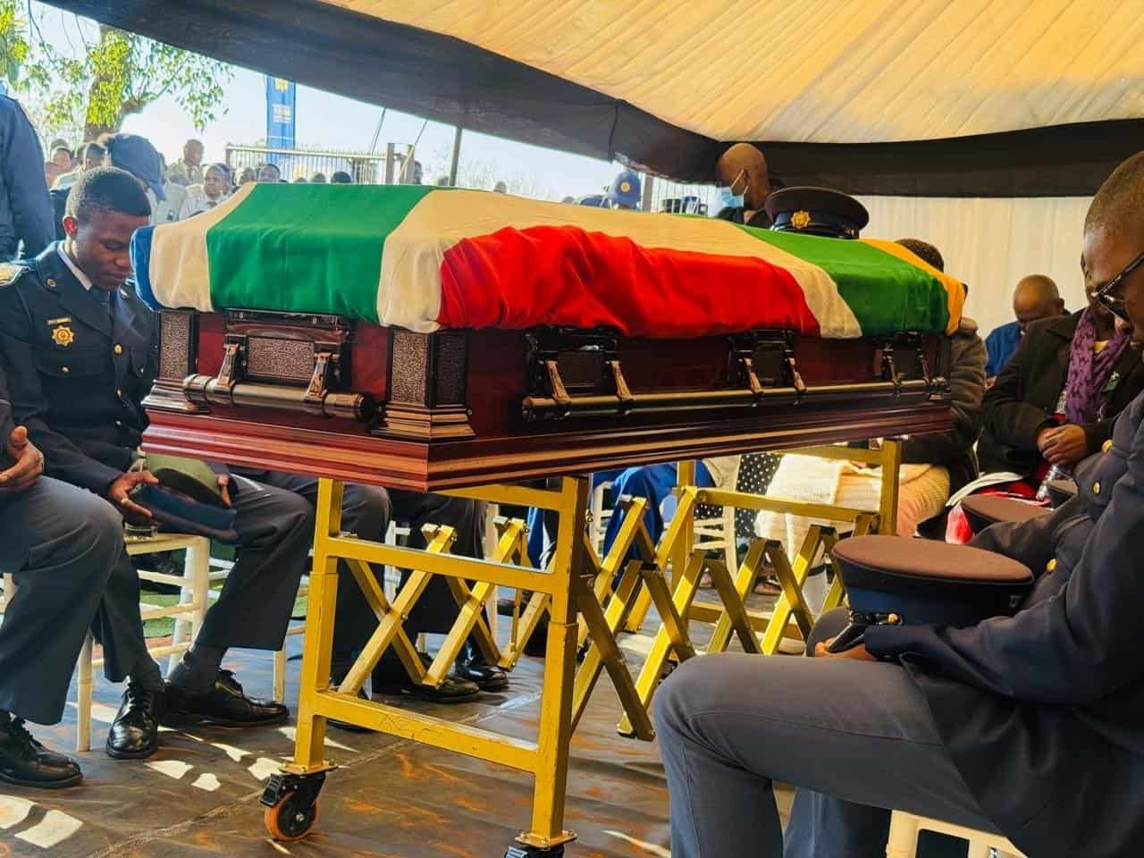 The South African Police Service on Sunday paid tribute to 29-year-old Constable Thapelo Kleinbooi Tlometsane