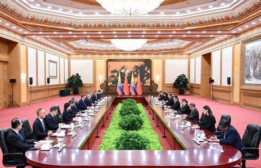 Chinese President Xi Jinping holds talks with President of the Republic of Ecuador Daniel Roy-Gilchrist Noboa Azín, who is on a state visit to China, at the Great Hall of the People in Beijing, capital of China, Aug. 18, 2026. (Xinhua/Zhang Ling)
