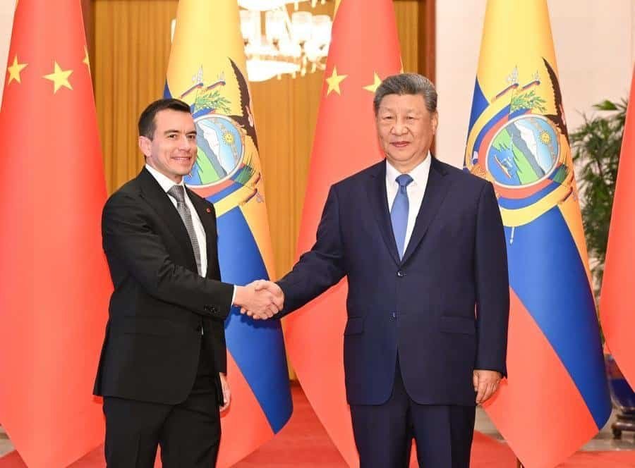 Chinese President Xi Jinping holds talks with President of the Republic of Ecuador Daniel Roy-Gilchrist Noboa Azín, who is on a state visit to China, at the Great Hall of the People in Beijing, capital of China, Aug. 18, 2026. (Xinhua/Li Xiang)
