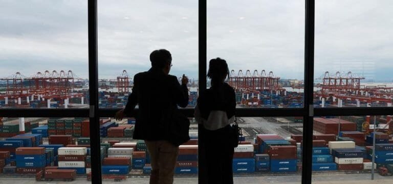 Guests visit Nansha Phase IV Fully Automatic Terminal of Guangzhou Port in Guangzhou, south China's Guangdong Province, Sept. 3, 2026. (Xinhua/Gao Jing)