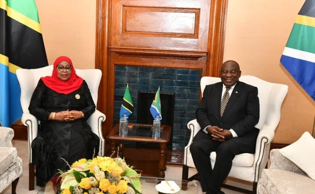President Cyril Ramaphosa with Tanzanian President Samia Suluhu Hassan