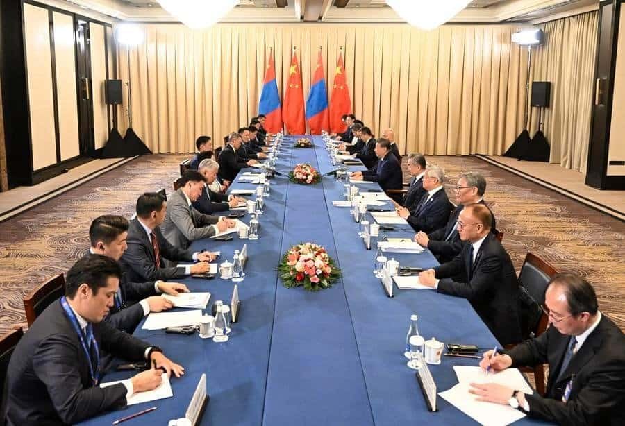 Chinese President Xi Jinping meets with Mongolian President Ukhnaa Khurelsukh on the sidelines of the Shanghai Cooperation Organisation Summit 2026 in Bishkek, Kyrgyzstan, Aug. 31, 2026. (Xinhua/Li Xiang)