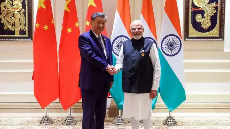 Xi Jinping: China and India Should View Their Bilateral Relations From Perspective of Long-Term Development